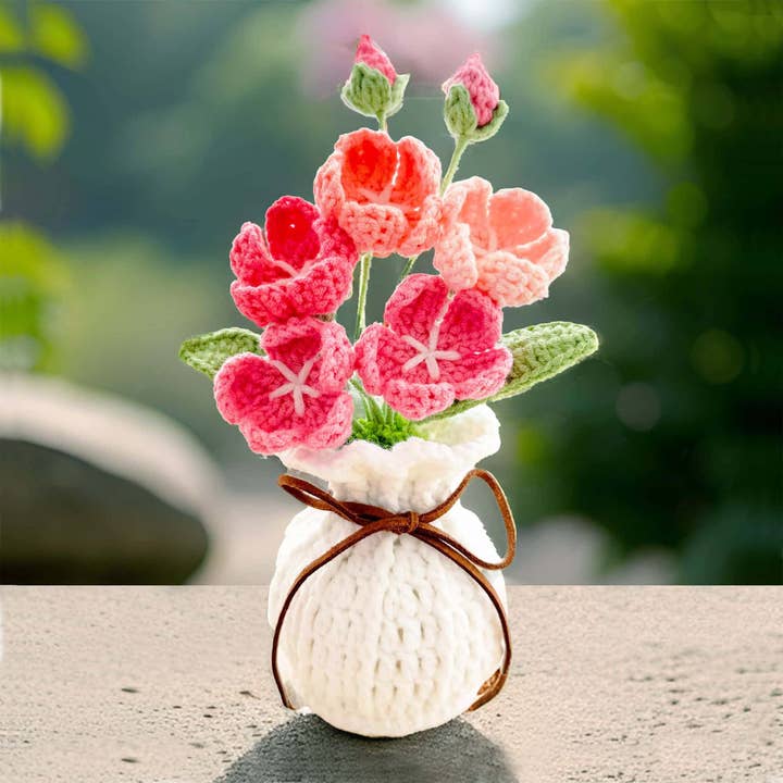 Vaso di Primule Fatte a Mano all'Uncinetto | Azalee Fiore Rosa Bianco per la vendita all'ingrosso da parte di PinkLadyWorkshop