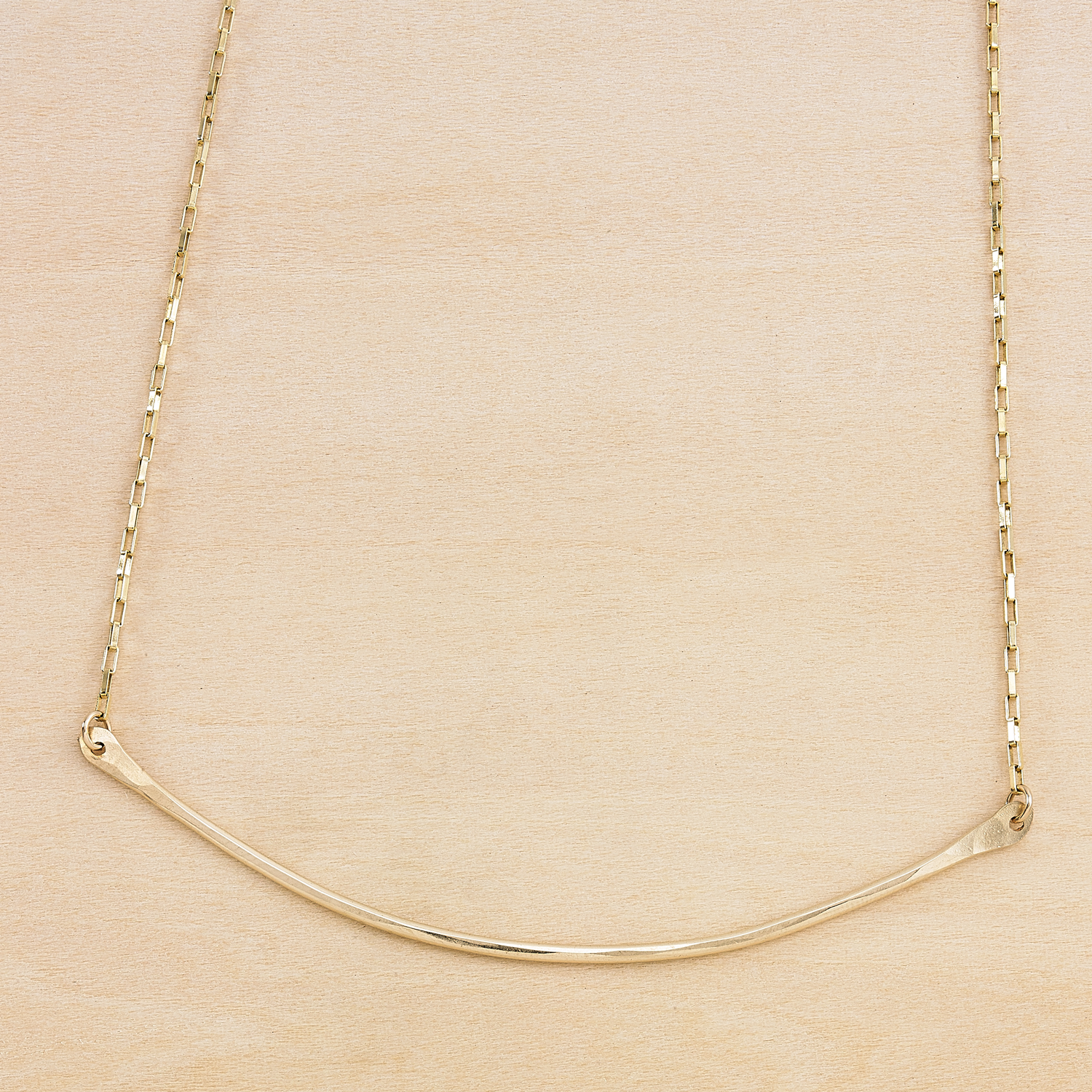Freshie & Zero - Wholesale Link & Chain Necklace - Horizon Necklace Choker Hammered Curved Bar Adjustable Chain1