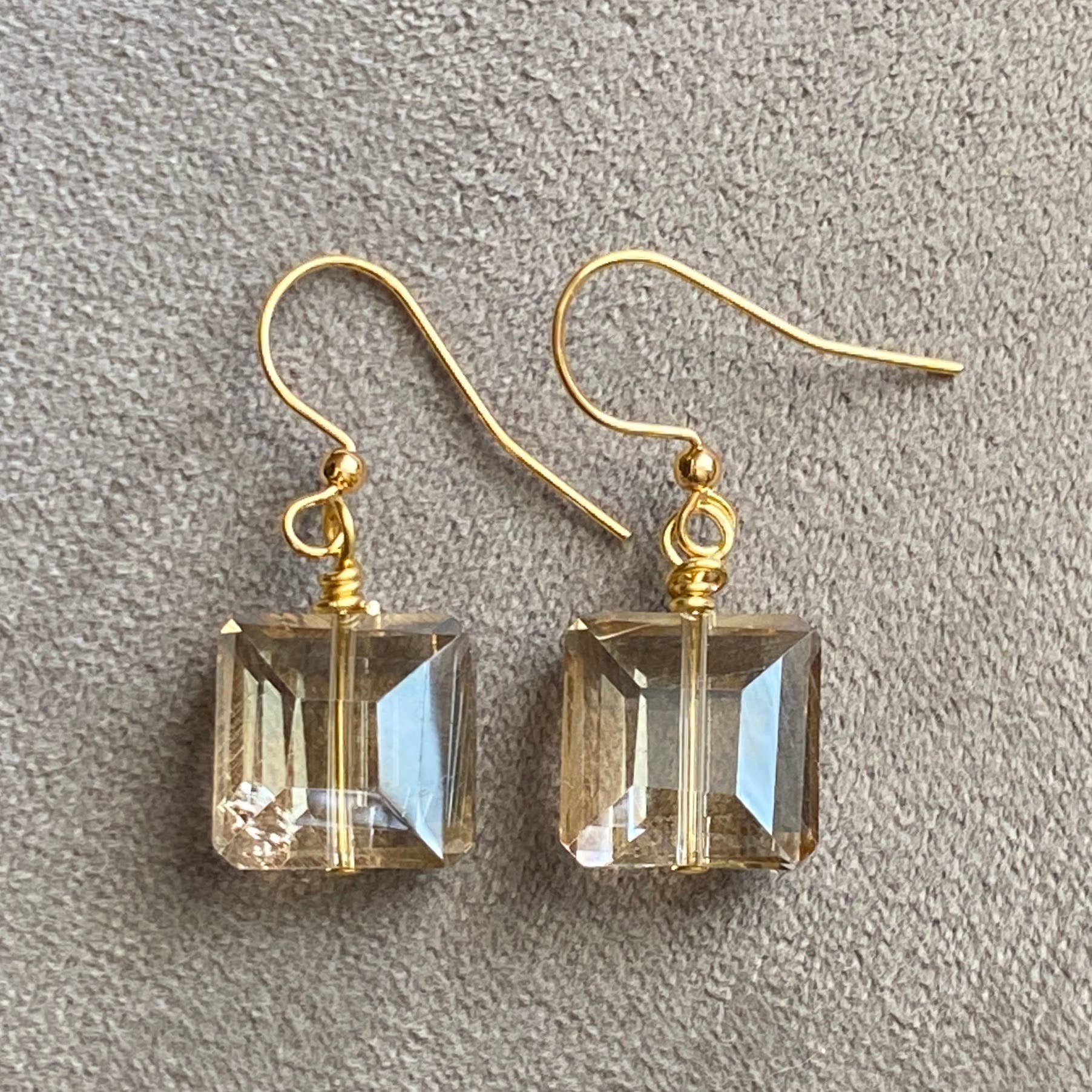 Marble Designs Jewelry - Wholesale Dangle Earrings - Crystal Earrings Gold Champagne Silver Elegant1