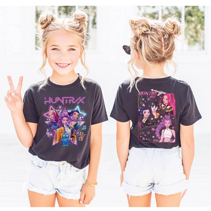 K-pop Huntri x Demon Hunters T-shirt for engroshandel hos TheKingShirt