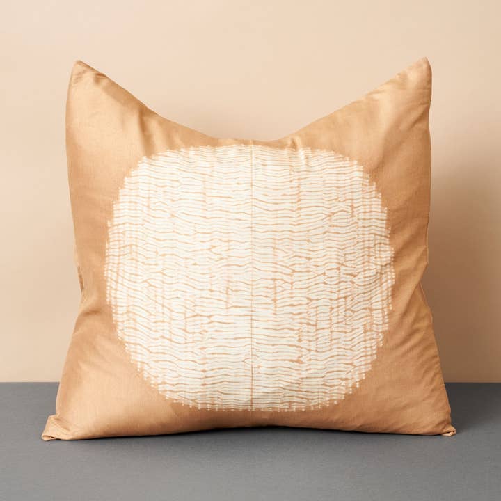 Shunya Gold Shibori Mulberry Silk Pudebetræk Kun for engroshandel hos Variously