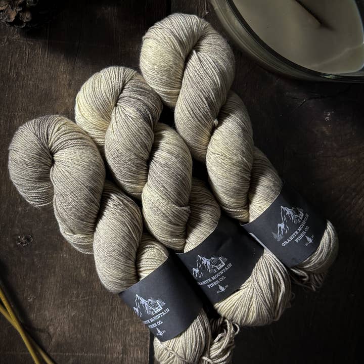 Chapeau Plat - Coton Riverton pour la vente par Granite Mountain Fiber Co.