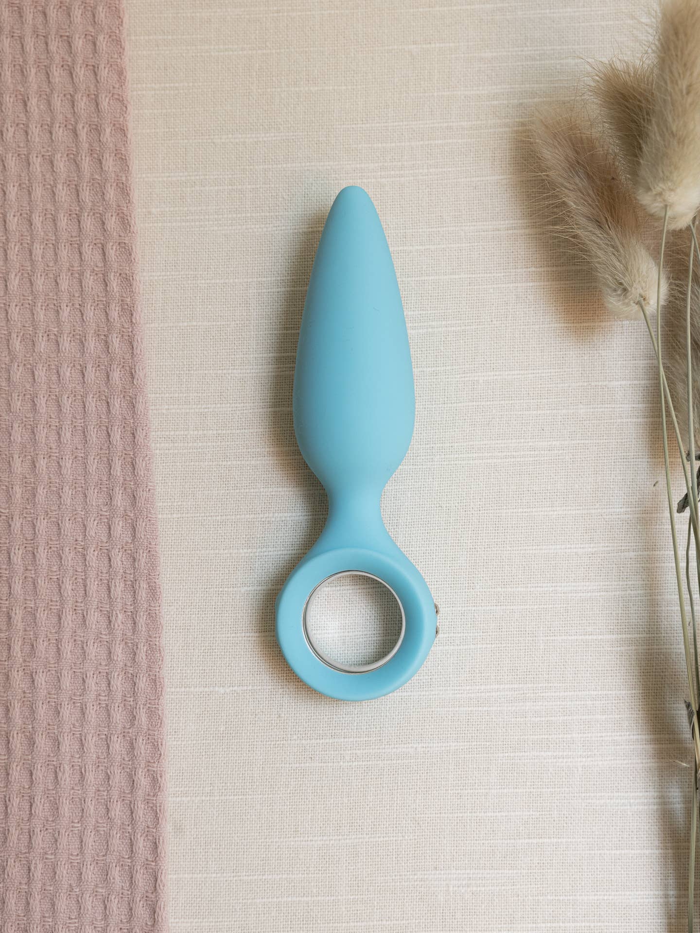 The Natural Love Company - Wholesale Sex Toy - Quince | Buttery Smooth Vibrating Butt Plug1