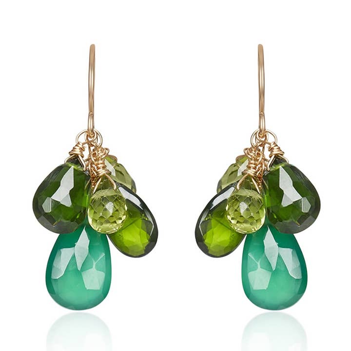 Mabel Chong – wholesale Hängande örhängen – Petite Clusters i Grönska2