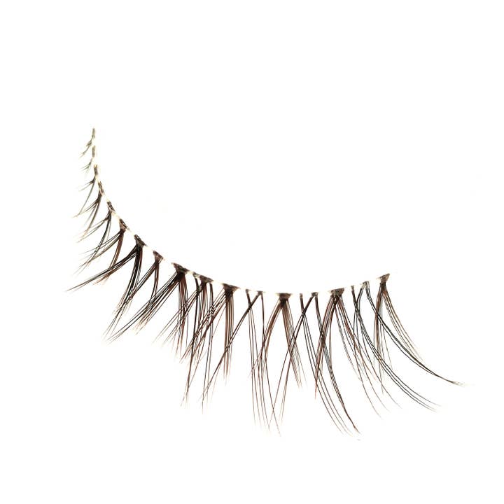 doe Beauty - Wholesale False/fake eyelashes - Aura - Reusable 15 Wears Natural Clear Band Vegan Lashes4