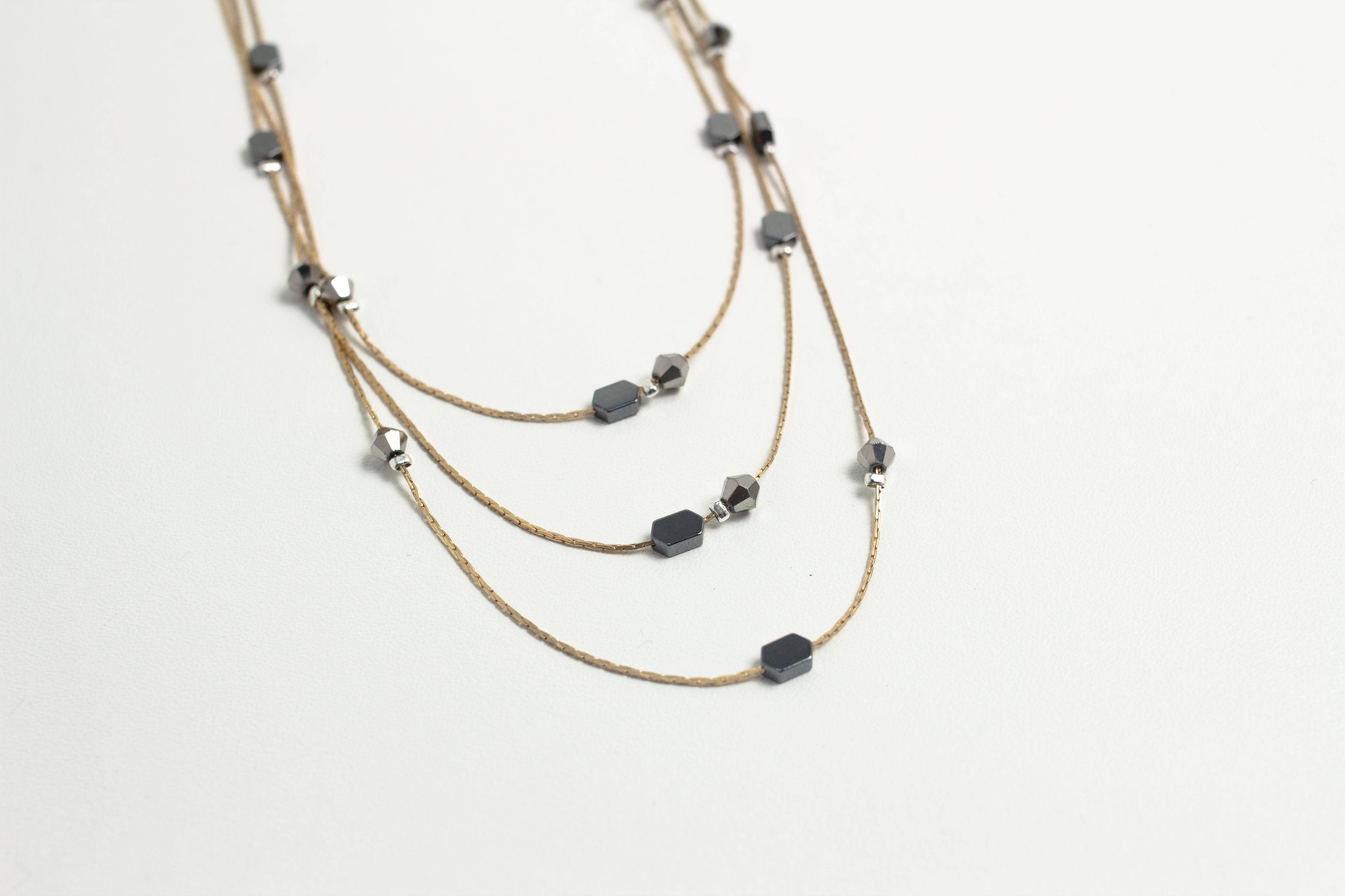 Accessoires by KHB - Vendita all'ingrosso Collane di perline/perle - Catena corta2