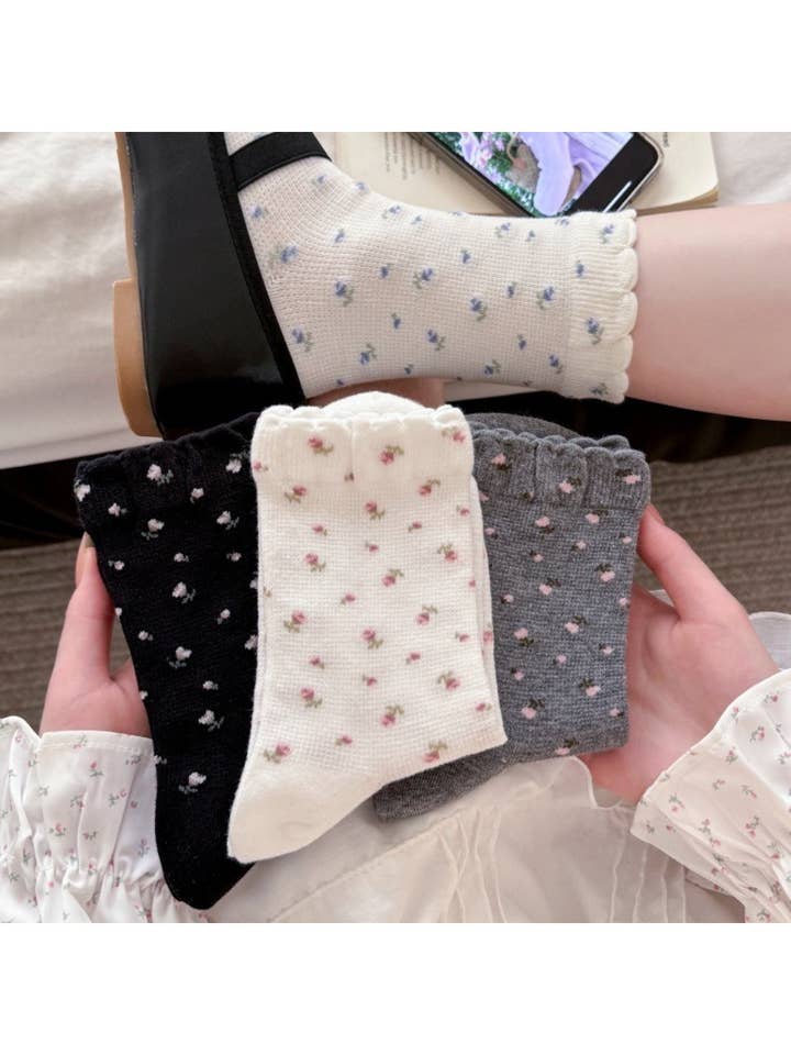 Rufia - Ditsy Floral Crew Socks for wholesale by Funkyrel® Atzbranding Limited