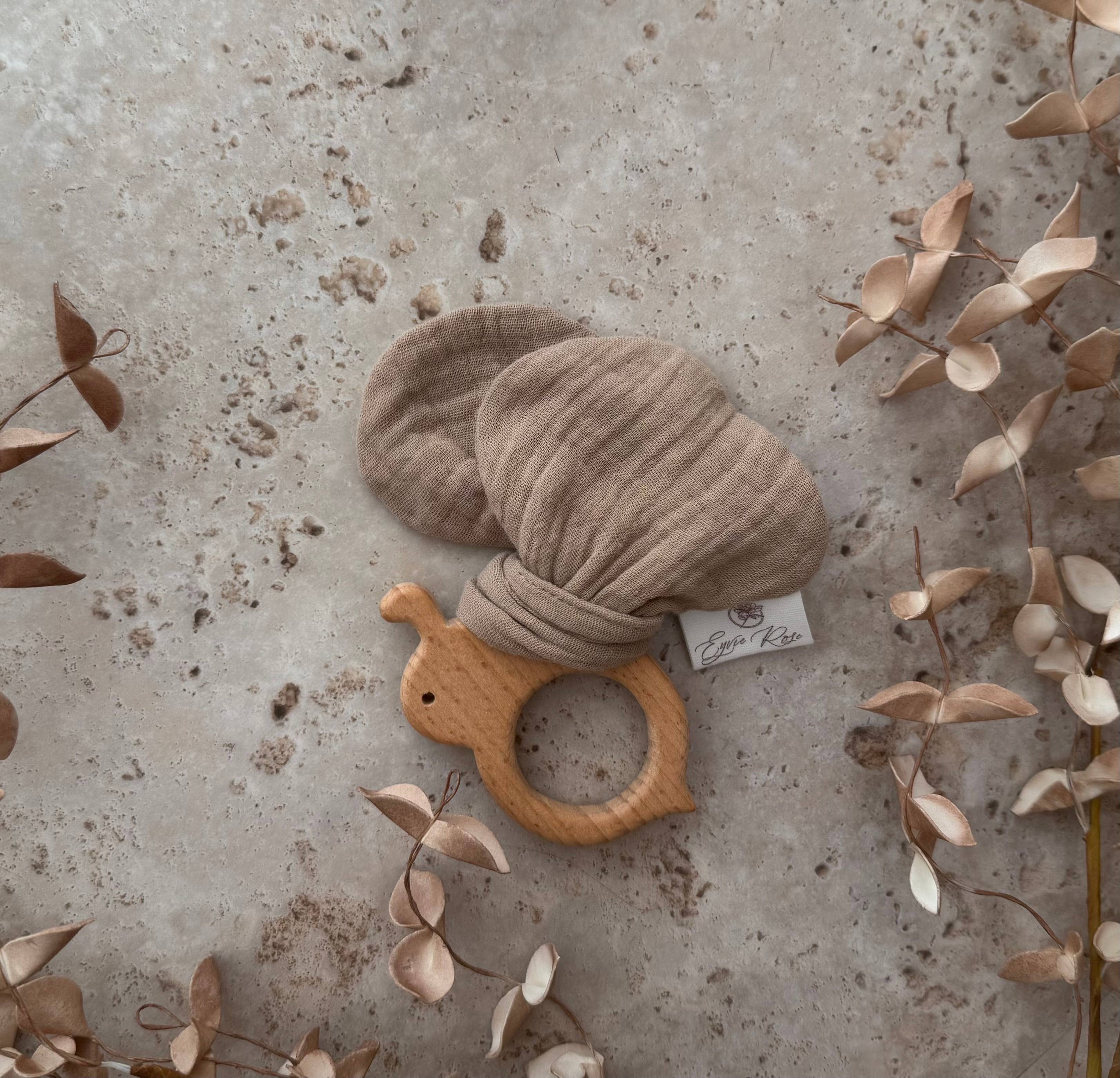 Eyvie Rose - Vente Anneau de dentition sans clip – bébé - Anneau de dentition papillon – 100 % coton et bois de hêtre3