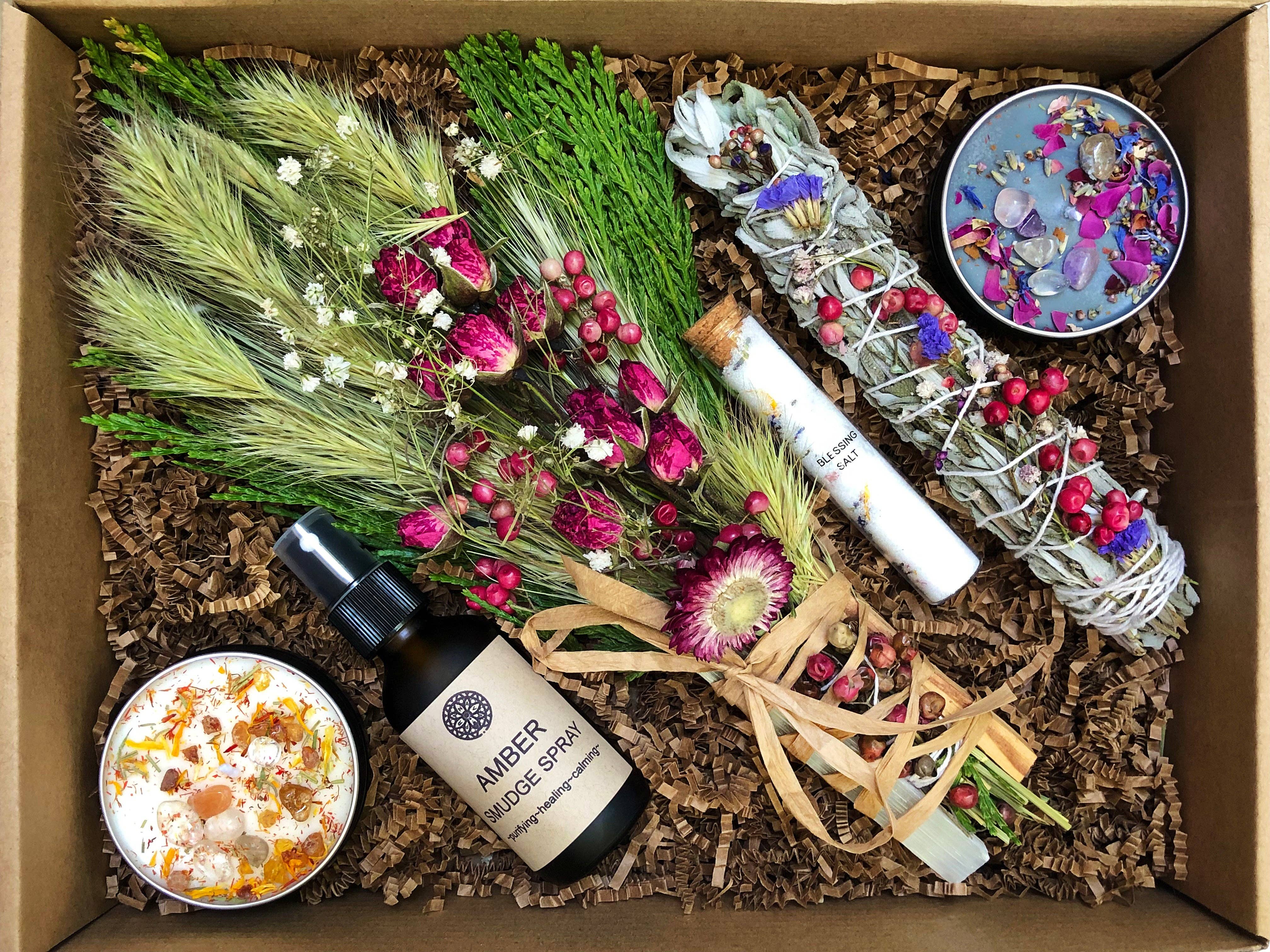 Pranava Spiritual Shop - Wholesale Meditation Supplies - House Cleansing Kit~Energy Cleansing Ritual Smudge Kit~10