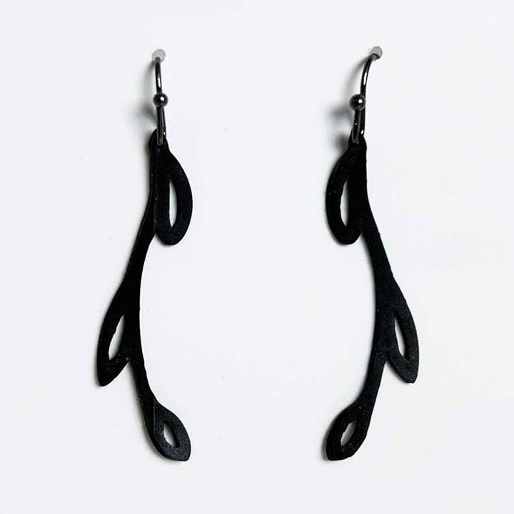 Boucles d'oreilles en chambre à air de vélo Sweet Ivy pour la vente par Kaden & Kai