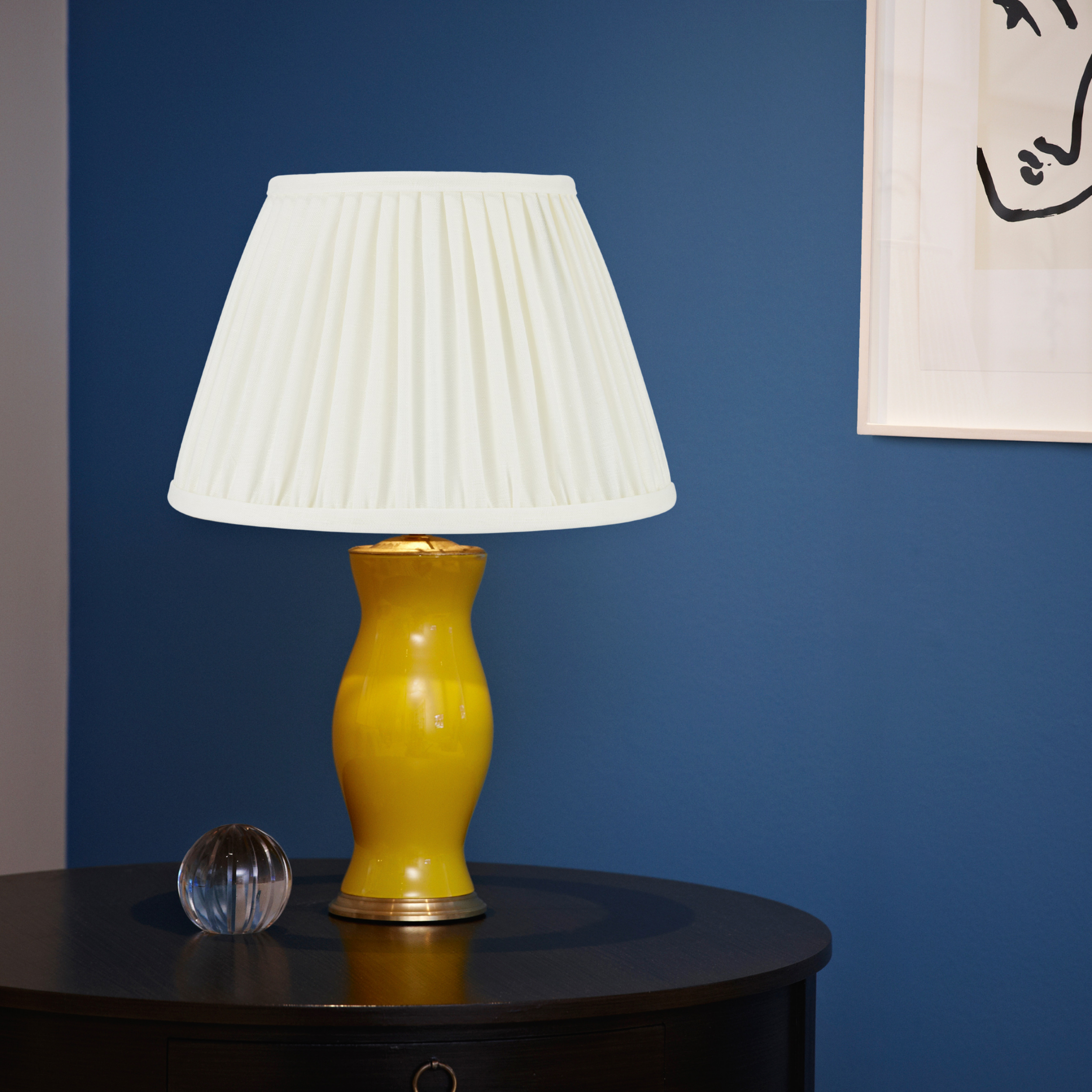 Rosanna Lonsdale – wholesale Lampshade – PLEATED LINEN LAMPSHADE IN IVORY2