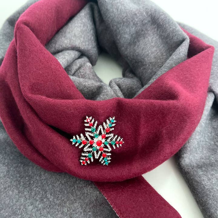 Wrapables.com - Wholesale Brooch - Wrapables Christmas Crystal Rhinestone Brooch Pin5