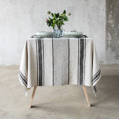 LinenMe - Wholesale Tablecloth - Linen Tablecloth Black Provence0