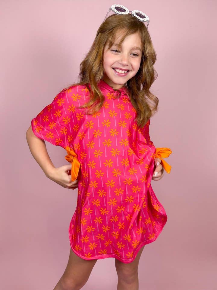 Poncho de plage à capuche Palm Tree pour la vente par Three Wildflower Designs