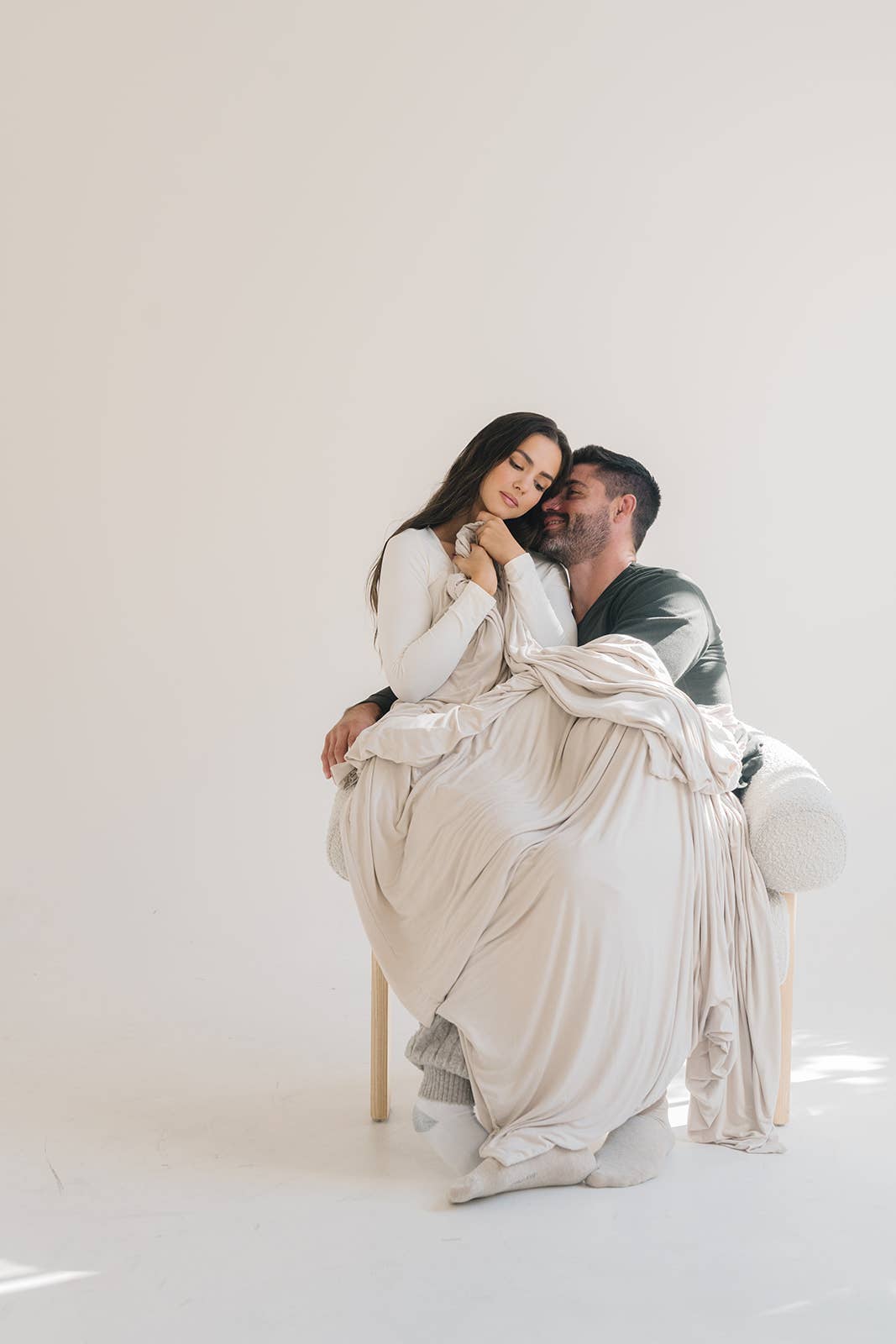 Wuvvy - Wholesale Throw Blanket - Bone1