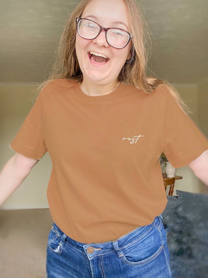 Maglietta Rest Organic per la vendita all'ingrosso da parte di Wilderness Grace