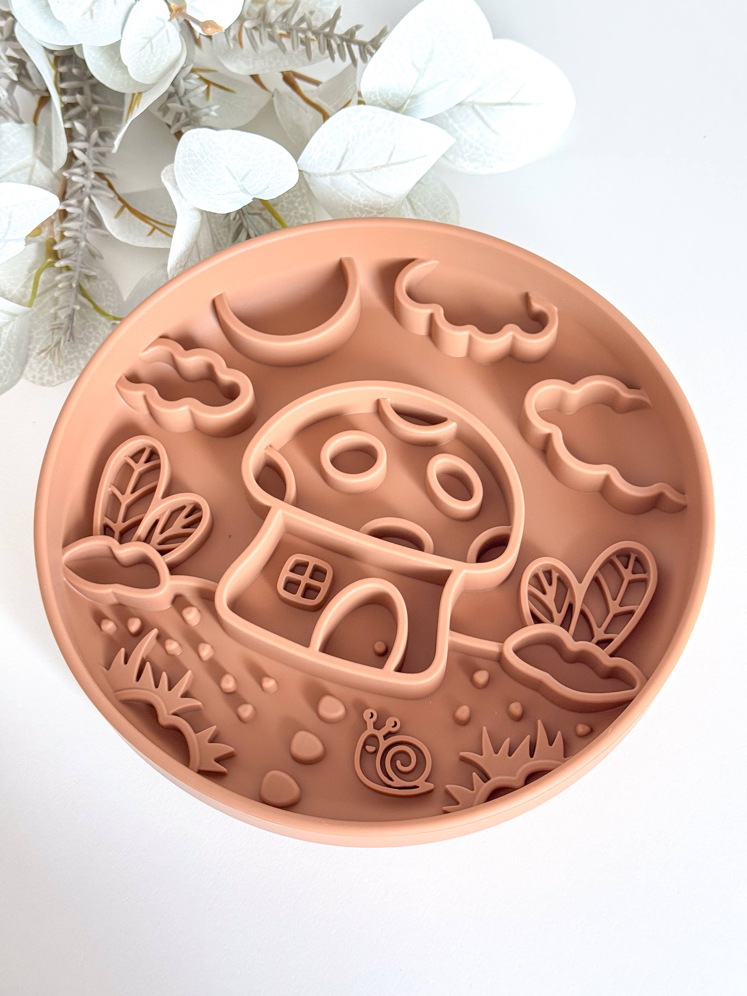 Doggotique - Vente Gamelle – chat et chien - Gamelle lente Magic Mushroom en silicone pour chien avec tapis antidérapant0