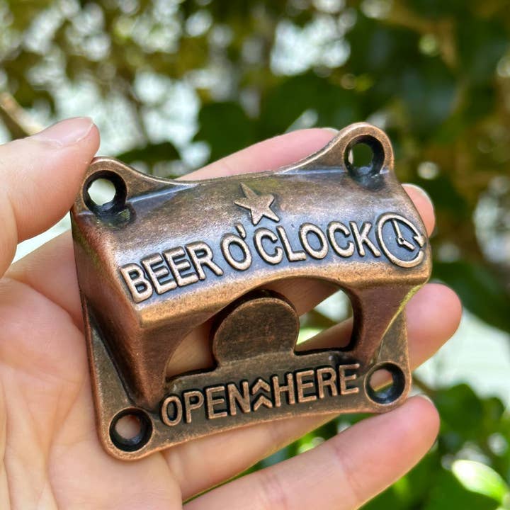 Arcfo Jewelry - Wholesale Bottle/wine opener - Beer O'Clock Wall Bottle Opener – Cat-Shaped Metal Bar Decor4