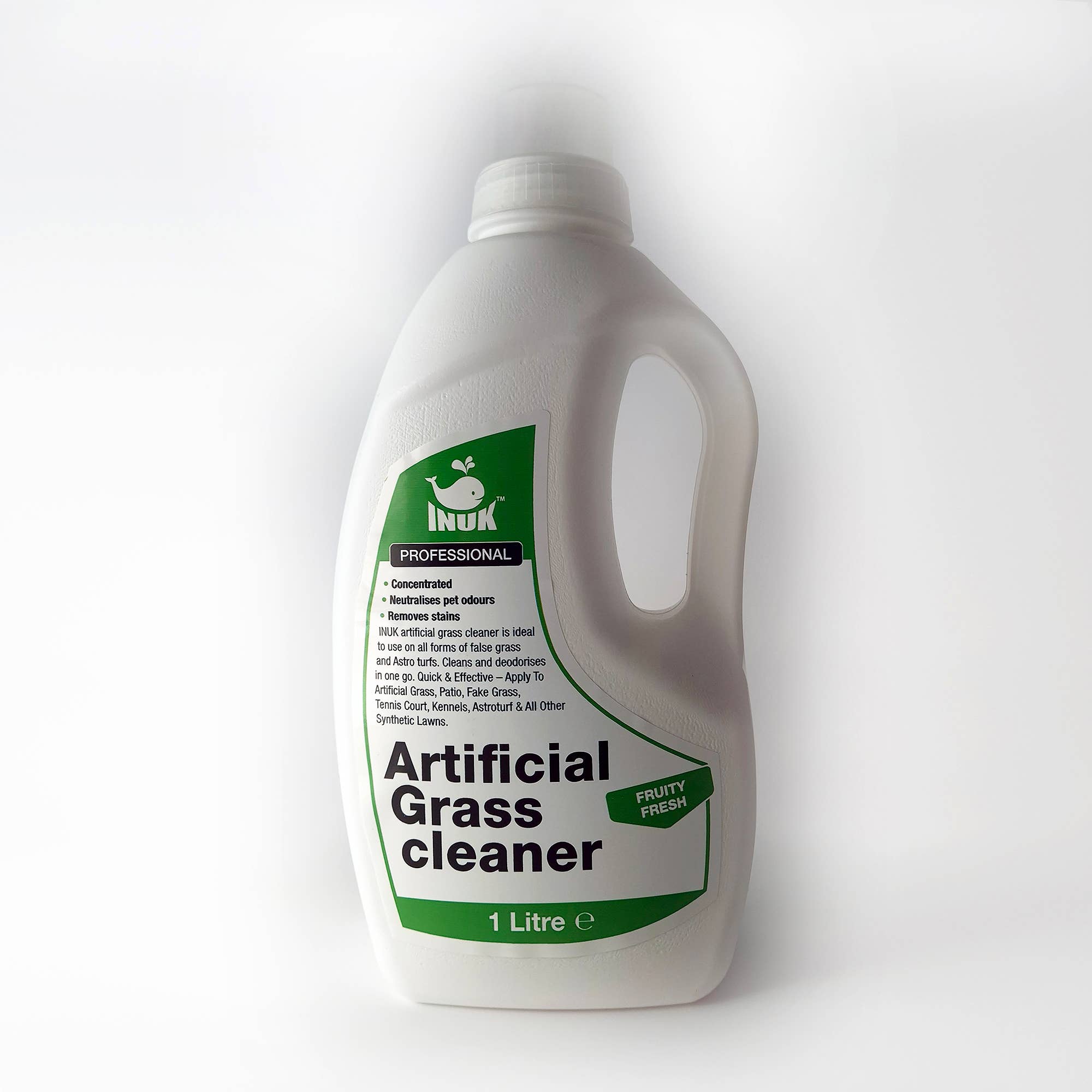 INUK – wholesale Utomhusdekor – Inuk Konstgräsrengöring Fräsch Och Fruktig Doft 1L1