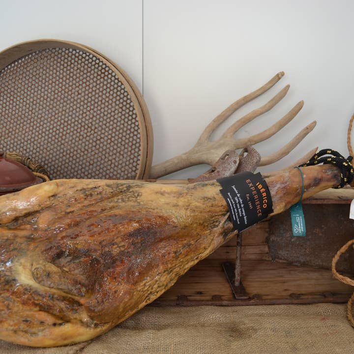 IBERICO EXPERIENCE - Wholesale Ham - Iberian field bait ham 8-8.5kg (50% Iberian breed)