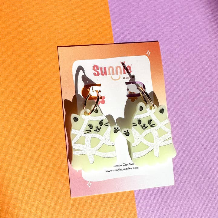 Sunnie Creative - Wholesale Dangle Earrings - Mummy Glow in the Dark Cat2