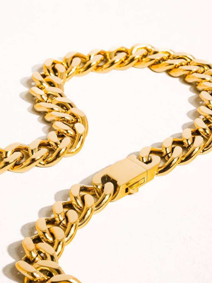 Will 18K Gold Non-Tarnish Classic Bold Chain Necklace for wholesale by Flânerie by MAIQ