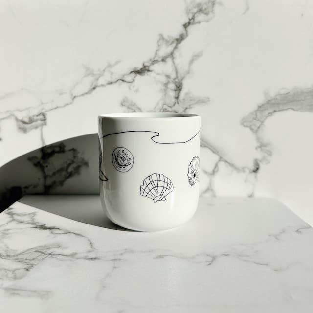 Tazza in porcellana MARE per la vendita all'ingrosso da parte di LOU LOTO.