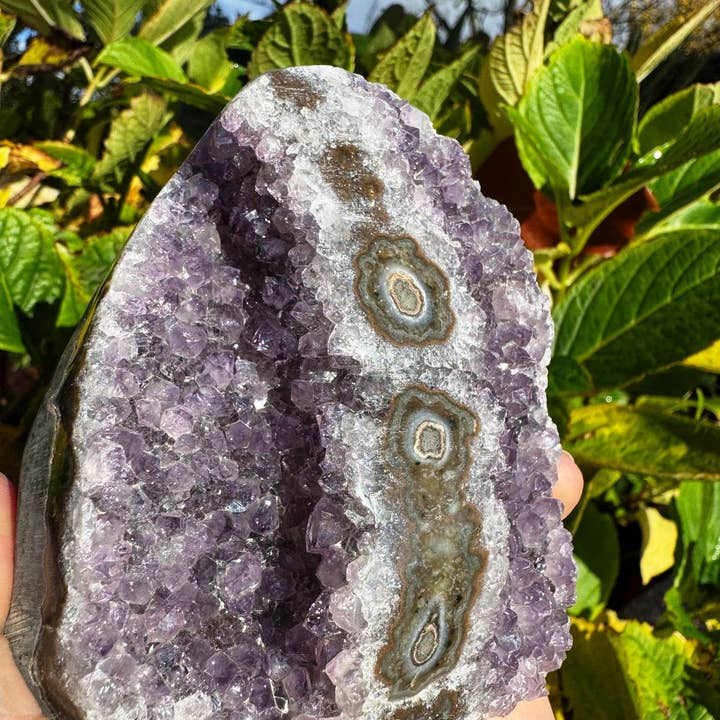Elf Kendal Hippies - Wholesale Spiritual Stone/Crystal - Amethyst geode 572g called Ruth 0