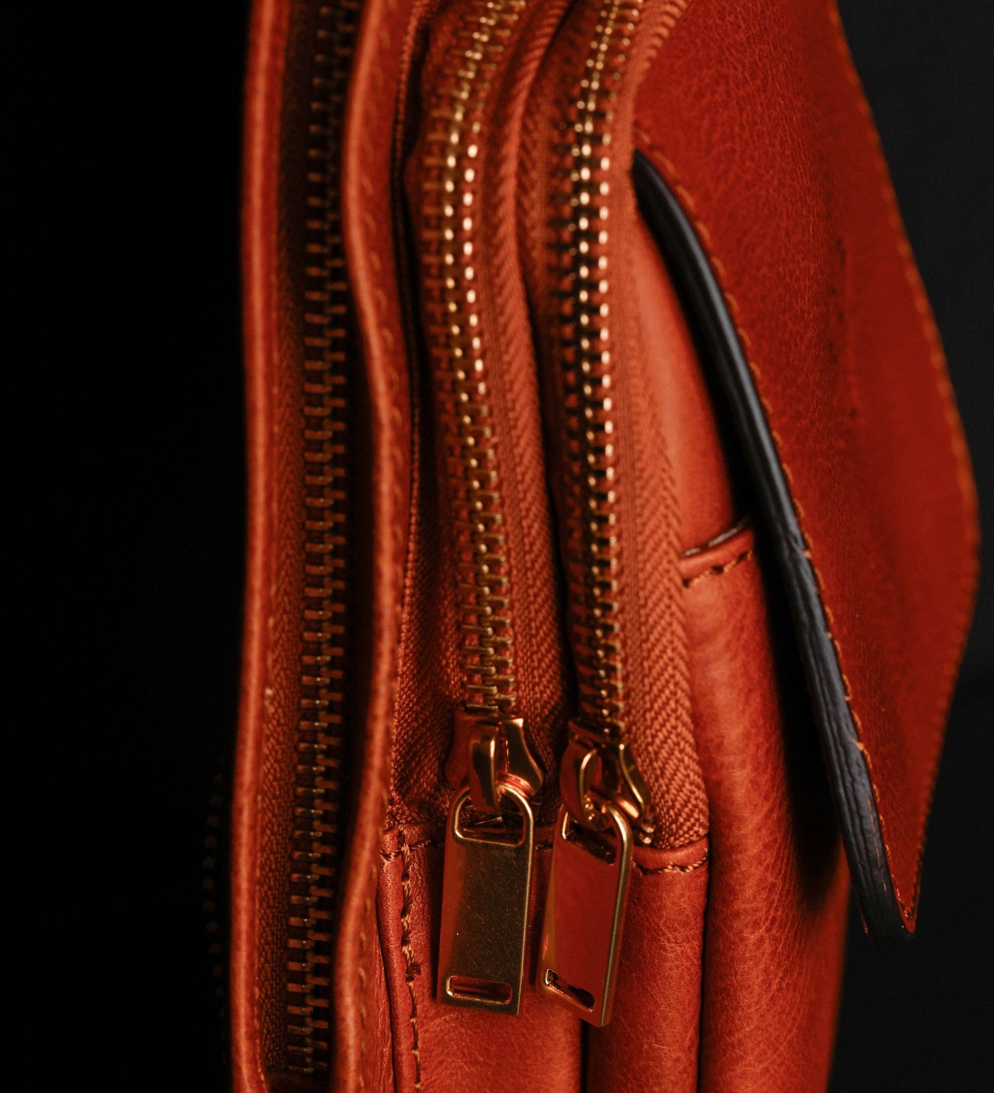 Time Resistance - Venta al por mayor Bolsos bandolera - Unisex - Bolso bandolera de cuero The Monk35