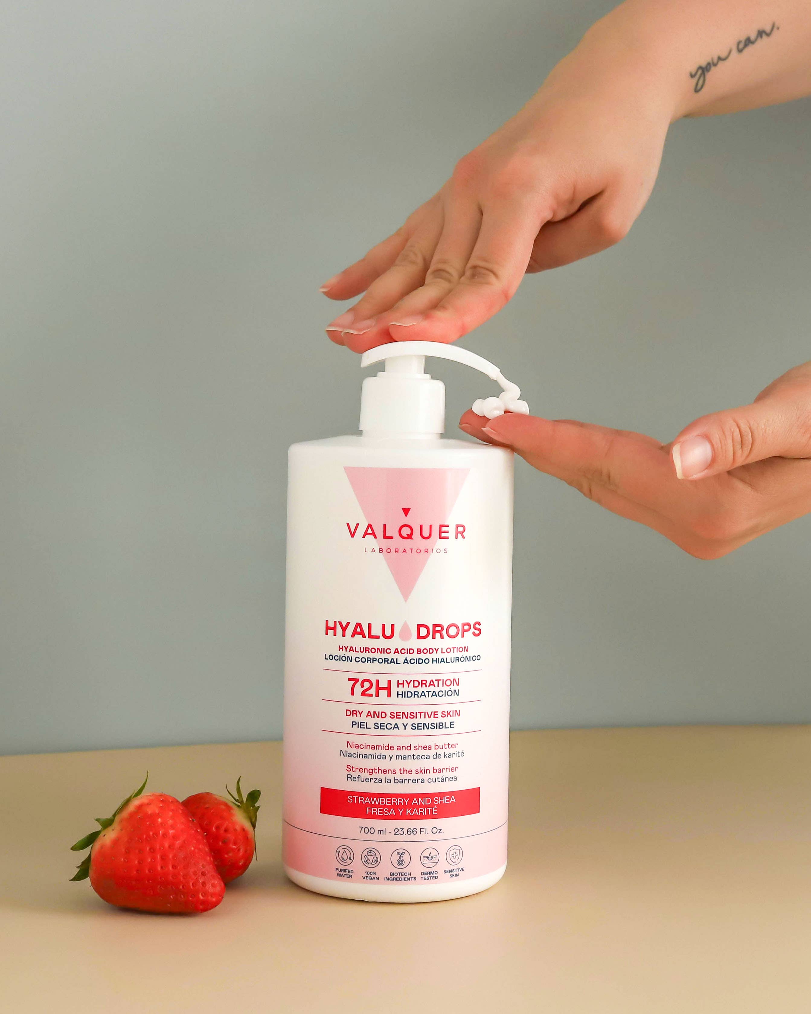 Valquer Laboratorios - Wholesale Body Cream/Lotion - Hyaludrops Body Lotion Strawberry and Shea 72 h 700 ml1