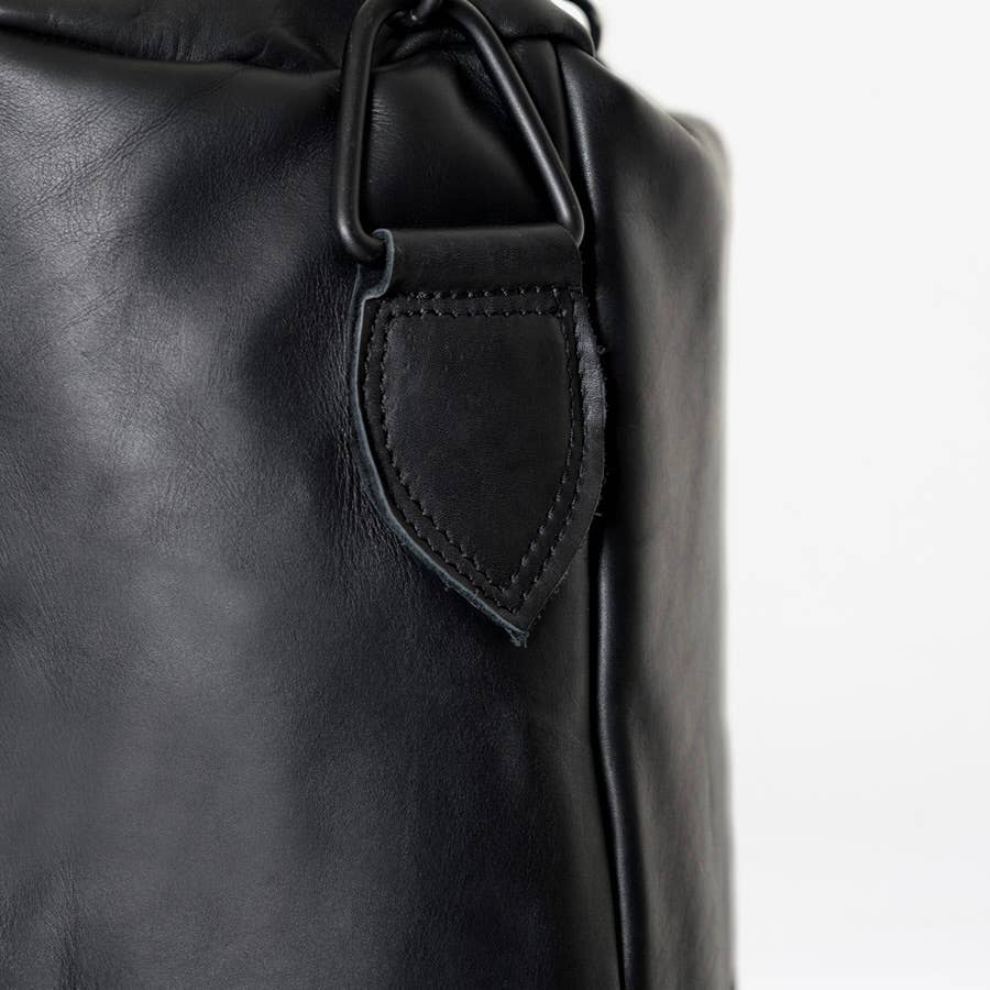 John Woodbridge Makers - Wholesale Sporting Accessories - VINTAGE LEATHER PUNCHING BAG 192013