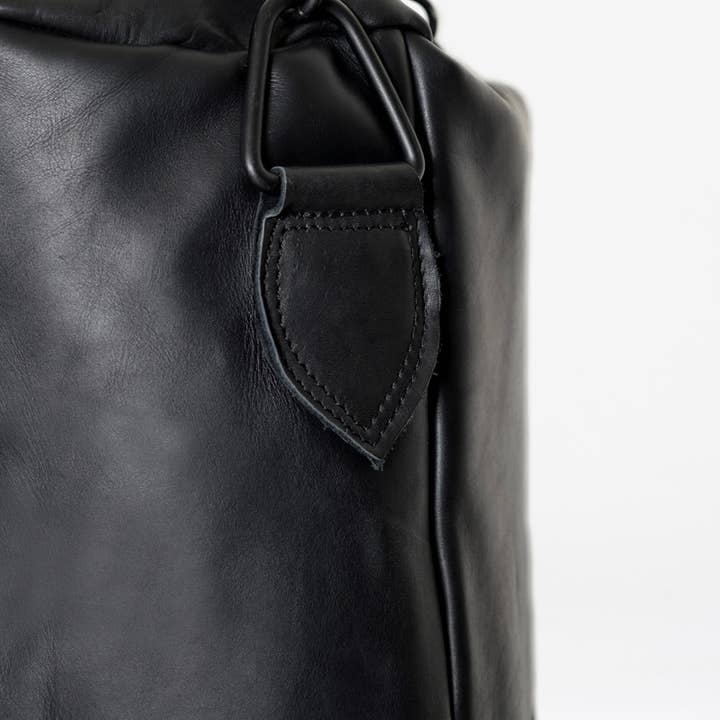 John Woodbridge Makers - Wholesale Sporting accessories - VINTAGE LEATHER PUNCHING BAG 192013