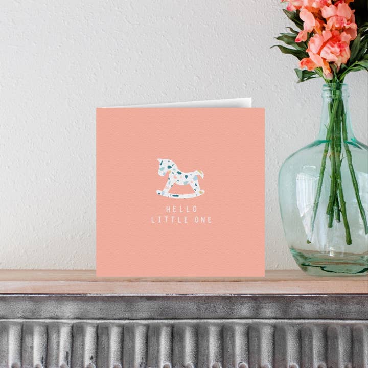 Bonjour Petit Bout | Carte de Félicitations pour Nouveau-né Rose pour la vente par KDee Designs