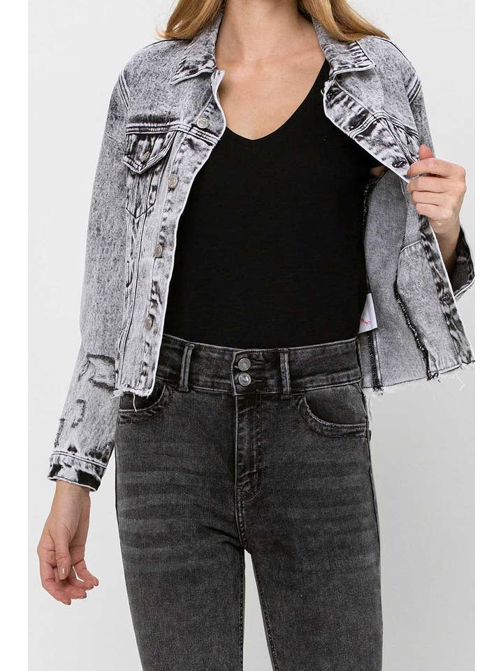 SCALA GIACCA IN DENIM CORTA CLASSICA INVECCHIATA VT1156 in vendita all'ingrosso su Faire3