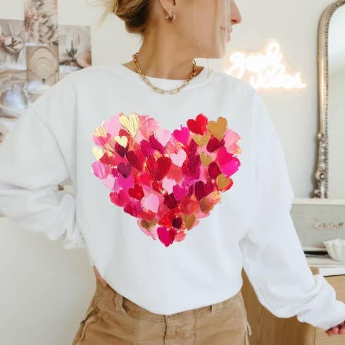 T-shirt / Sweat-shirt graphique cœur peint – Saint-Valentin pour la vente par The Detailed Diva