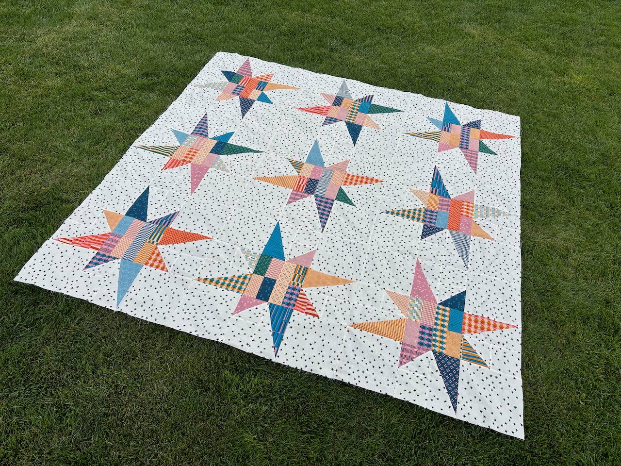 AllisonRamsing.com - Wholesale Craft Supplies - *NEW PATTERN* Family Stars Quilt Pattern - Printed 8