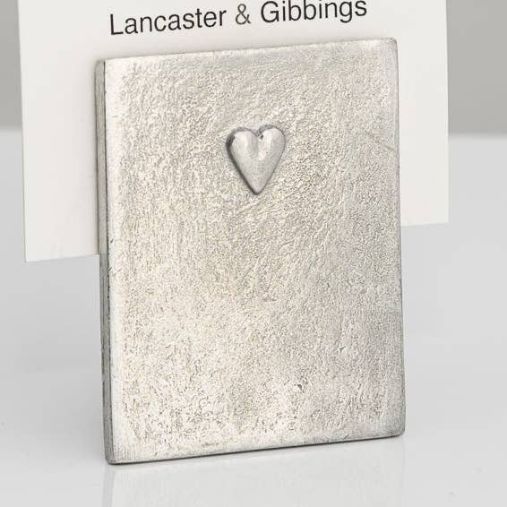 Porte-photo cœur pour la vente par Lancaster and Gibbings