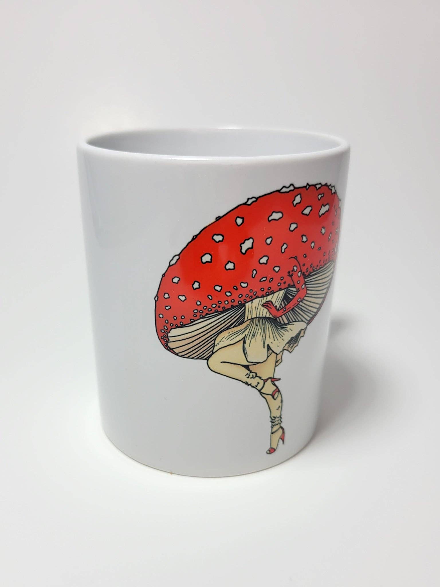 Mushroom Marauder – Caneca por atacado – Caneca de Café Miss Amanita | Pinup Menina Cogumelo | 11oz/15oz7