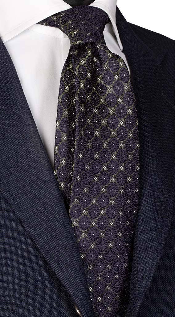 Graffeo Cravatte - Wholesale Necktie - Men's - Green Jaspé Silk Tie with Blue and White Pattern J140