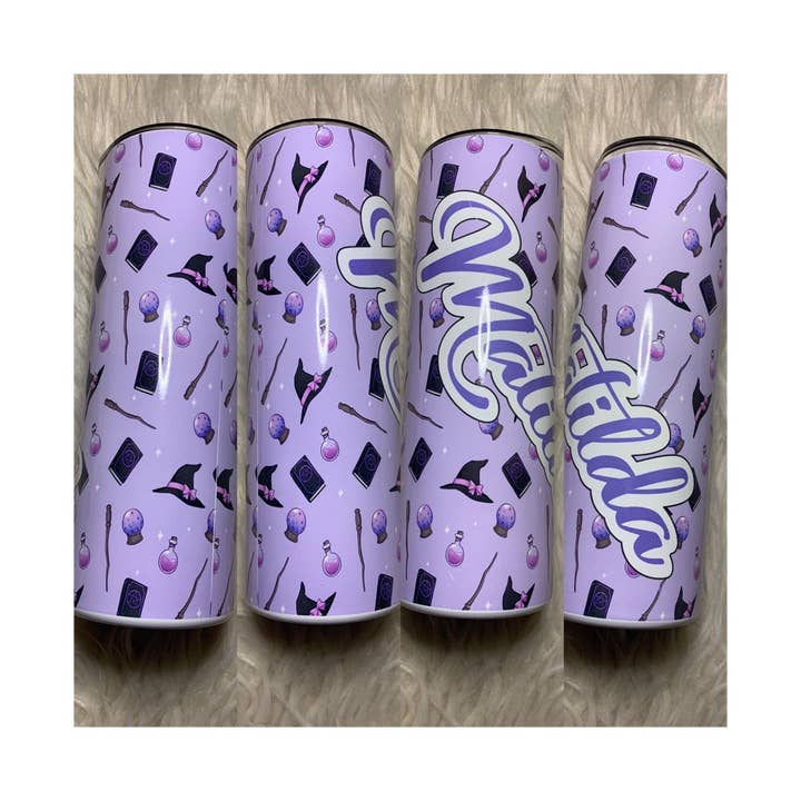 Gobelet Witchy Potion pour la vente par Striped Coffin Customs