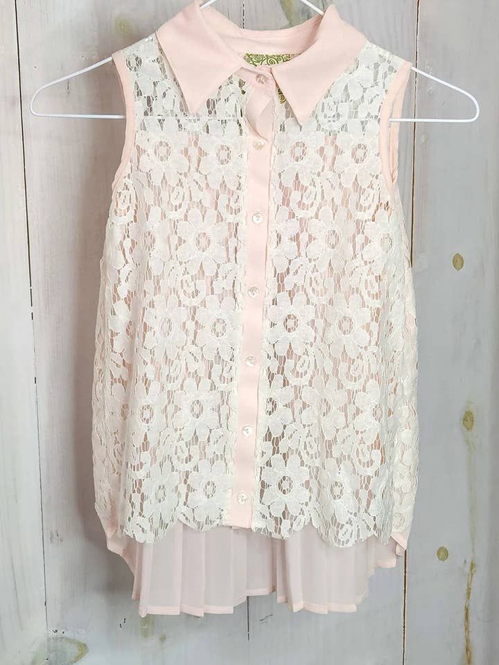 Blusa Rosa con Cuello y Botones de Encaje para Niñas para venta al por mayor de Tasha Apparel Wholesale