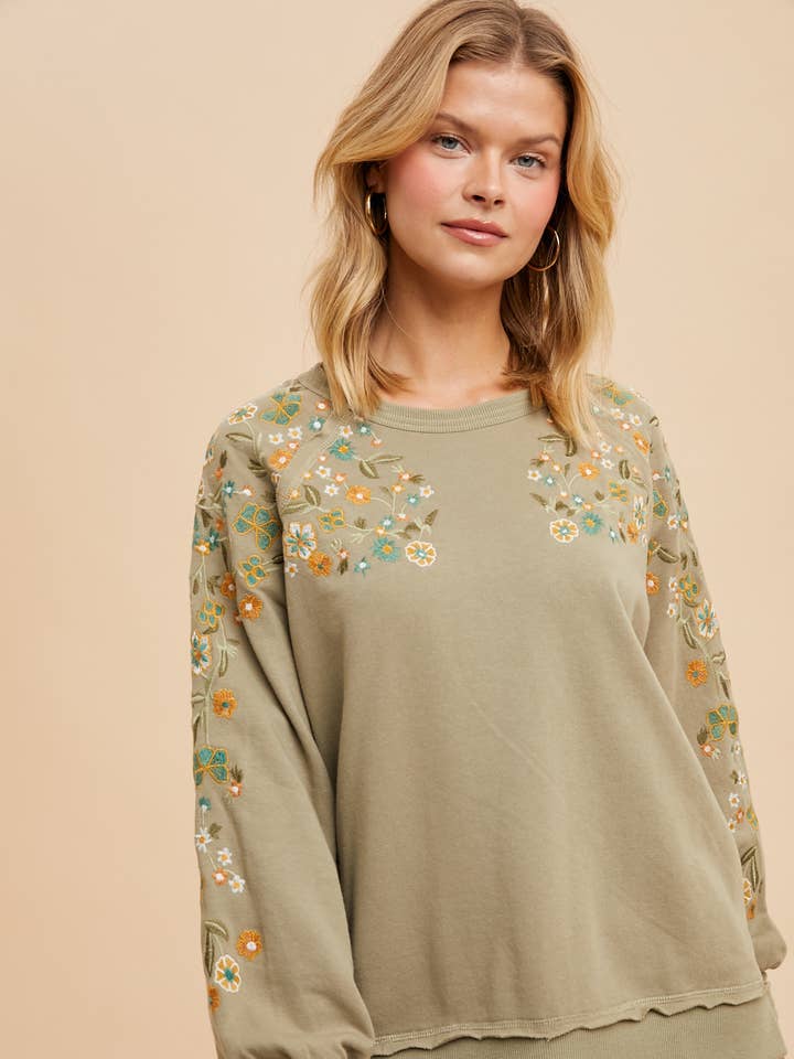 PULÔVER FELPUDO FRANCÊS BORDADO por atacado de In Loom