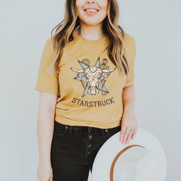 T-shirt unisexe Starstruck Steer à manches courtes pour la vente par Dixie Mae Clothing Co.