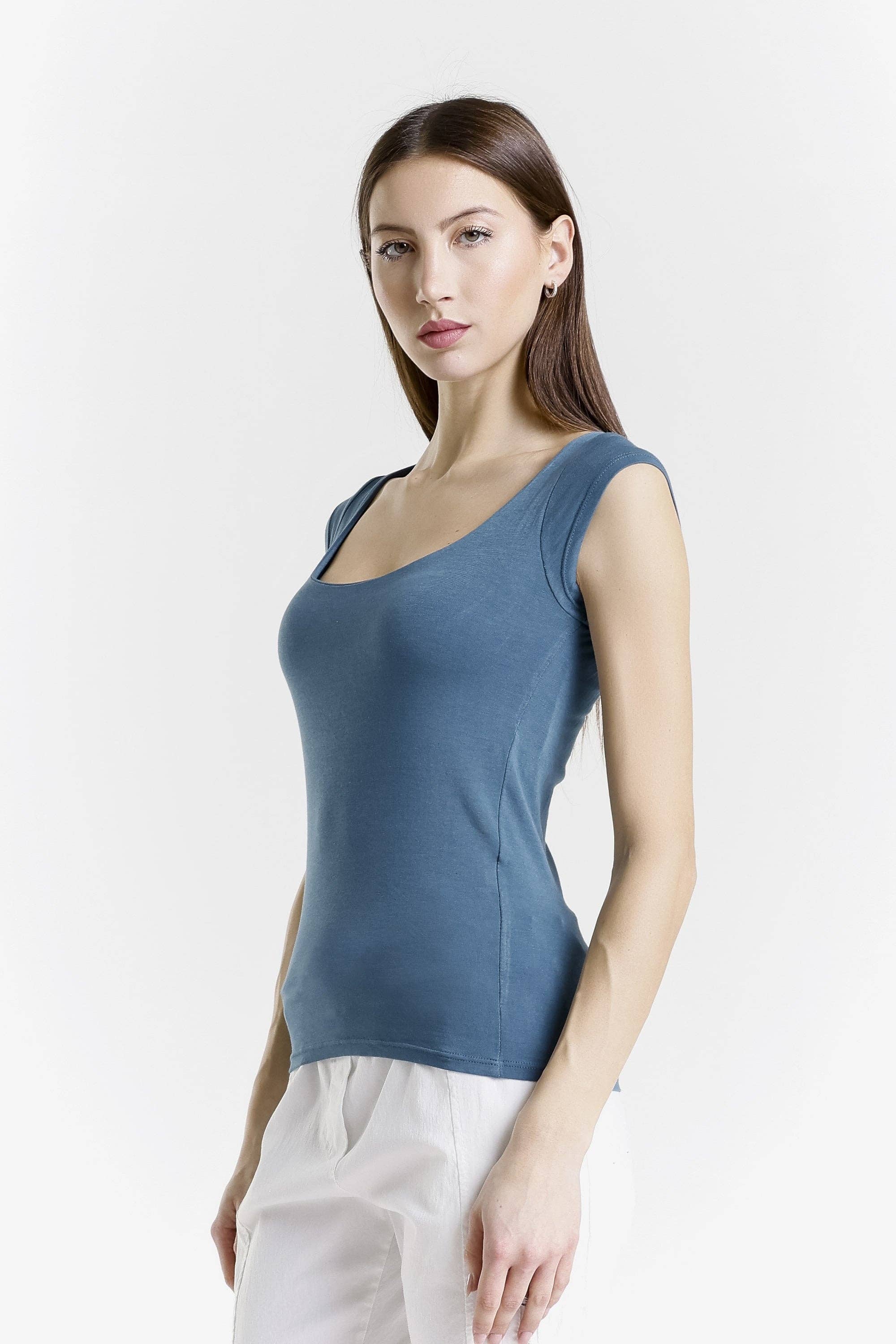 TINA Stephens Italy/Tees By Tina - Vendita all'ingrosso Top in maglia - Donna - Maglietta Kennedy a maniche corte con reggiseno integrato (BSS701)10