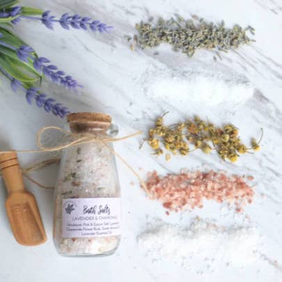 Dancing Turtle Shop – Engroshandel Bade- og kropssæt – Afslappende lavendel organisk spa-sæt, gavekurv, spa-gaveæske3