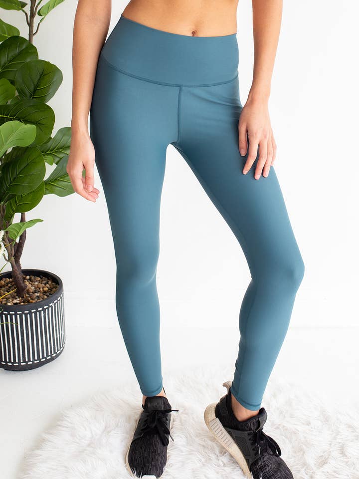 Legging Apex à peine là pour la vente par Beyond Athletica