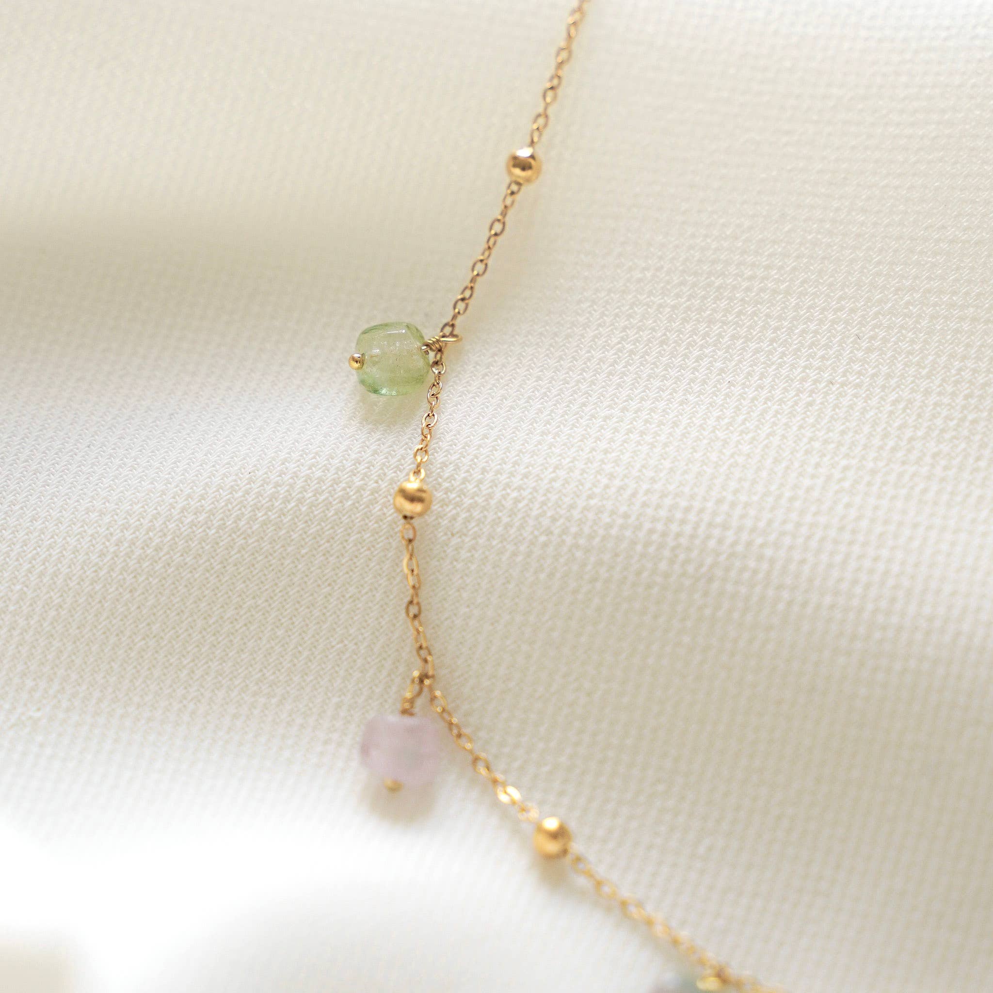 Victoire Collection – Engroshandel Halskæde med vedhæng – Halskæde i rustfrit stål med turmalinperler2