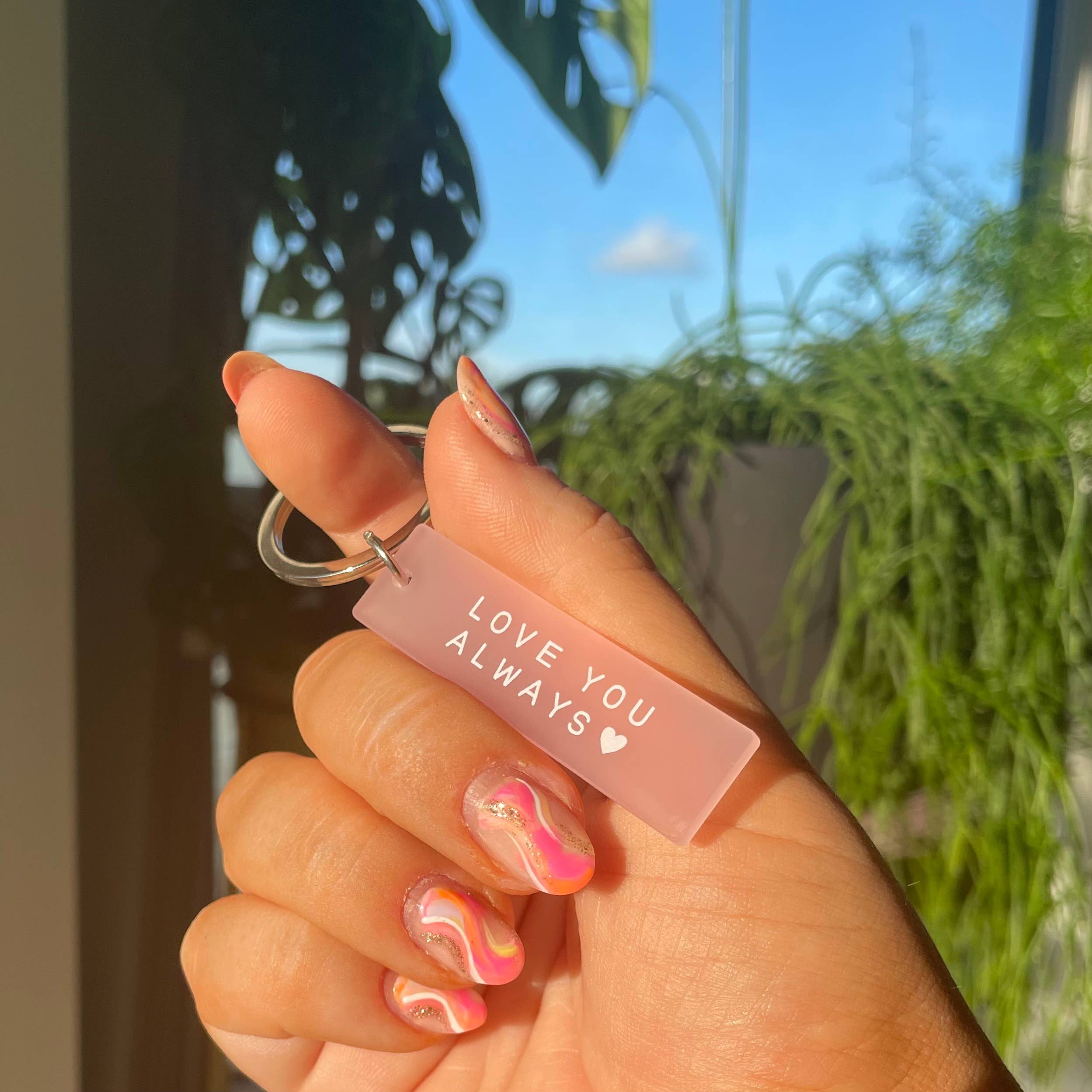 Dolly’s Doodles – Engroshandel Nøglering - Dame – Nøglering med teksten 'Love You Always'2