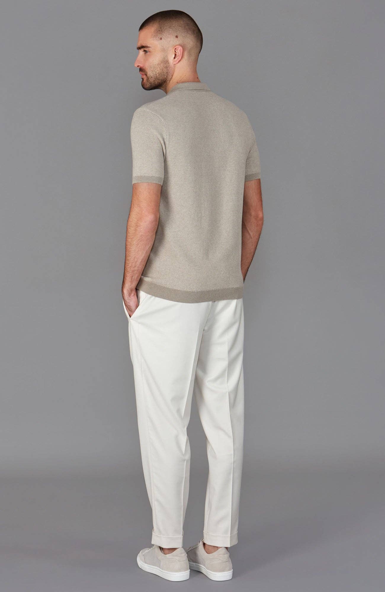 Paul James Knitwear – Großhandel Poloshirt – Herren – Zweifarbiges strukturiertes Poloshirt aus leichter Baumwolle für Herren10