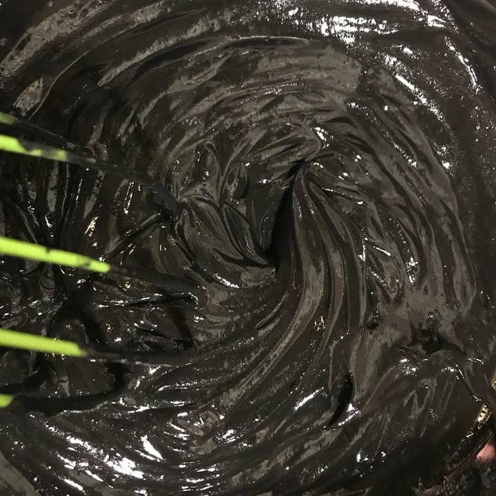 Basic Naturals Skincare - Wholesale Skincare Face Mask - CLARIFY ME Activatted Charcoal & Bentonite Clay Face Mask3